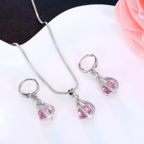 Shiny faux crystal drop earrings/pendant. NWT. Fast Ship. - Picture 2 of 5